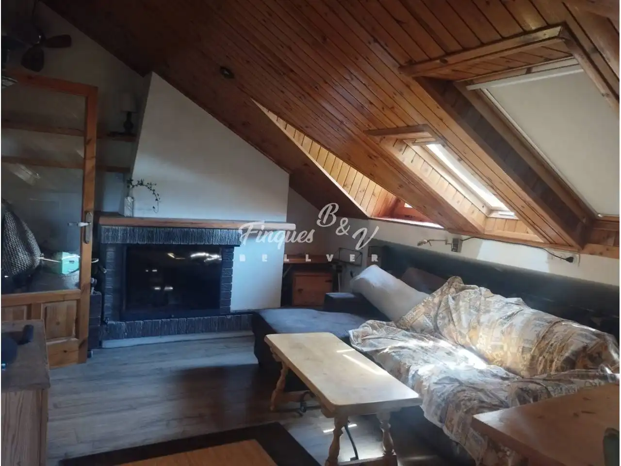 Living room of Attic for sale in Prats i Sansor  with Air Conditioner, Heating and Parquet flooring