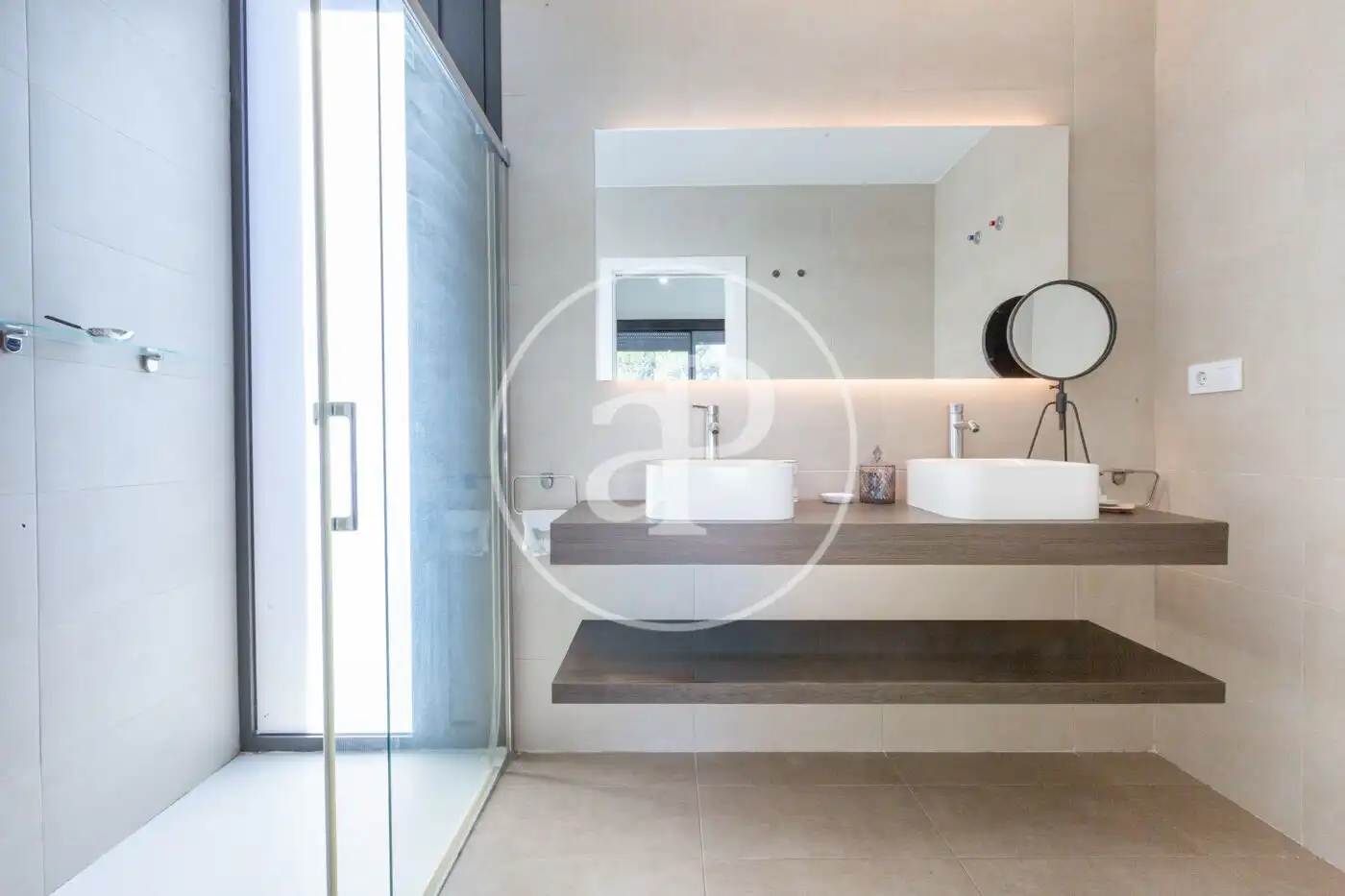 Bathroom of Houses for sale in L'Eliana  with Air Conditioner, Heating and Private garden