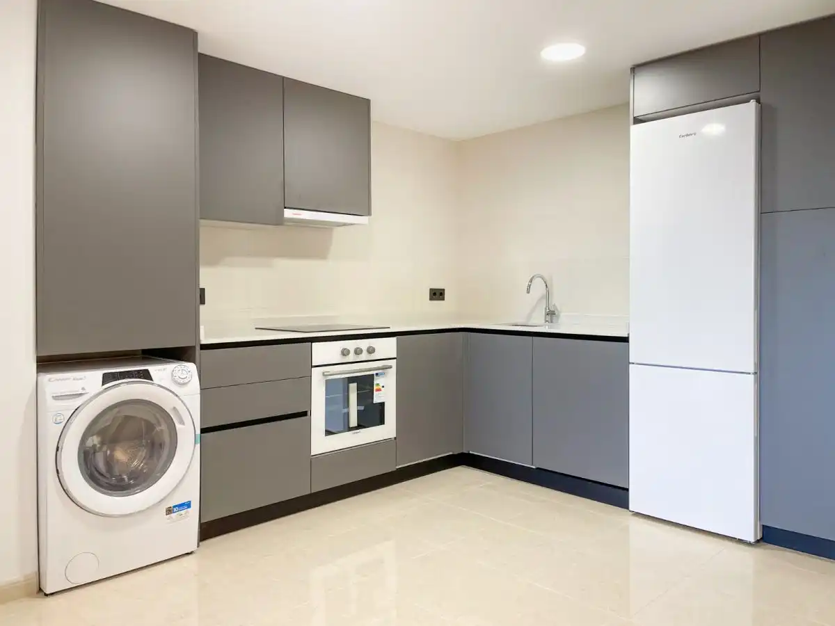 New build Duplex with lift for sale in Avinguda del Primer de Maig, imagen 4