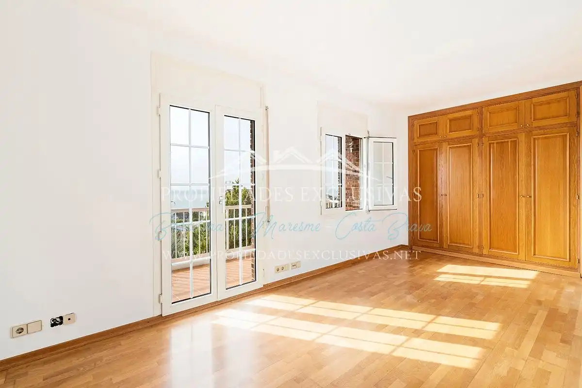 Habitación de Casa o chalet en venta en Teià con Aire acondicionado, Calefacción y Jardín privado