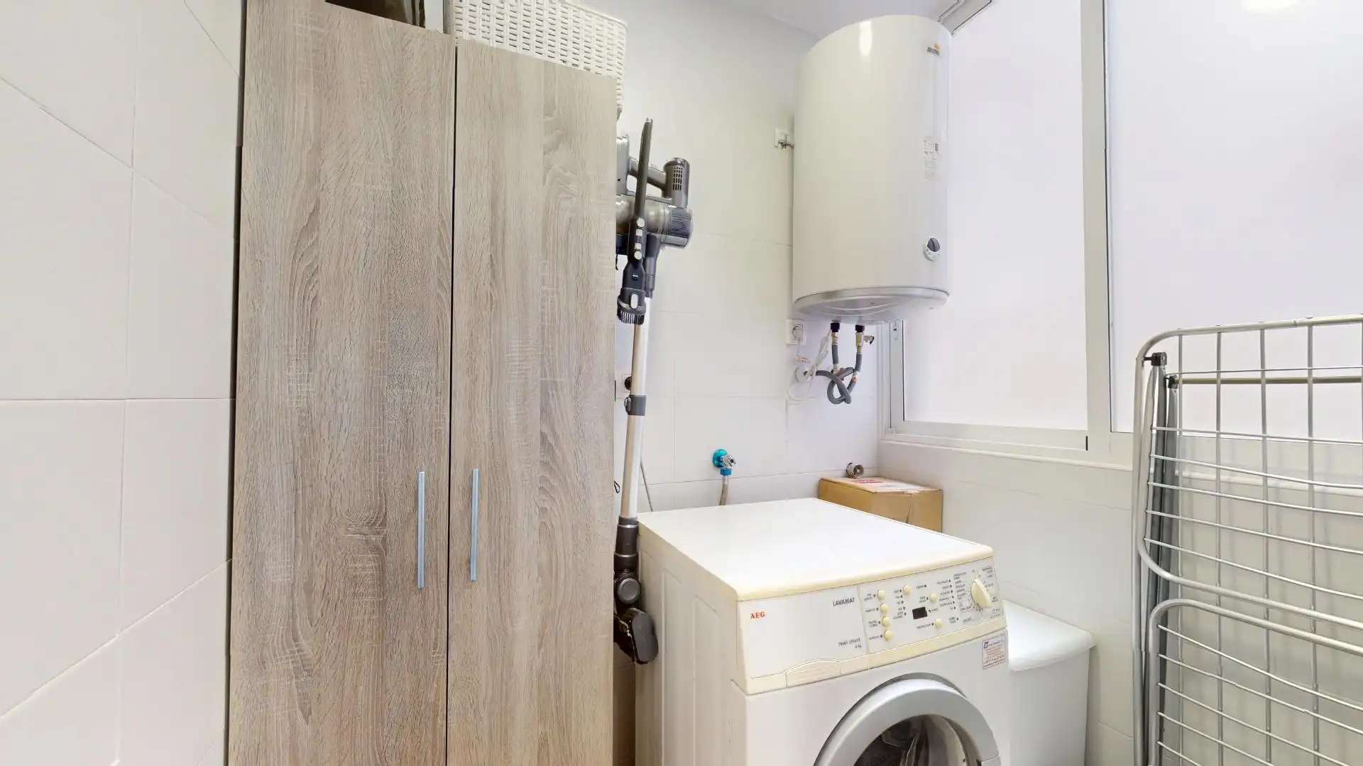 Bathroom of Flat for sale in Elche / Elx  with Air Conditioner and Balcony