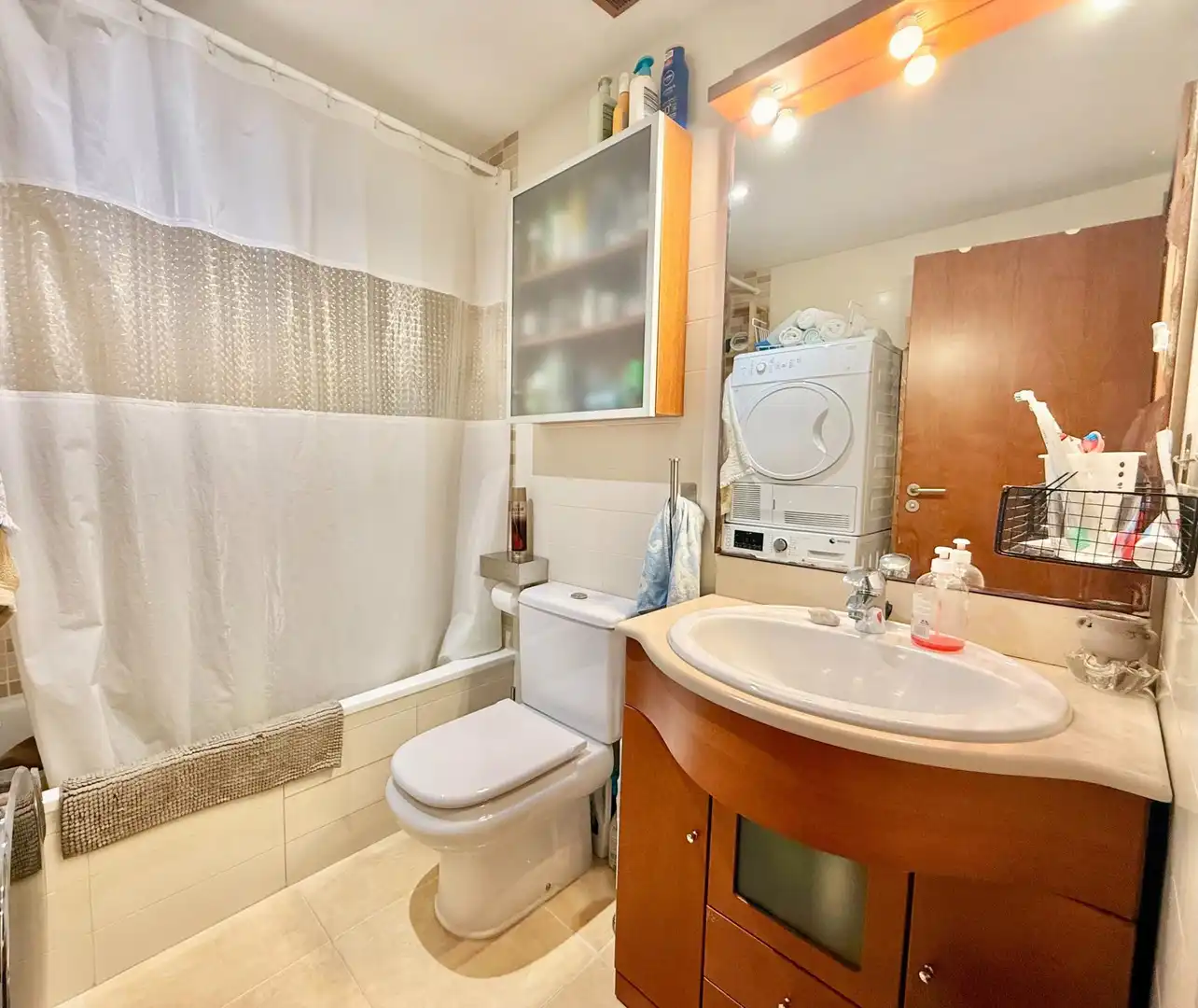 Baño de Piso en venta en Palafolls con Terraza