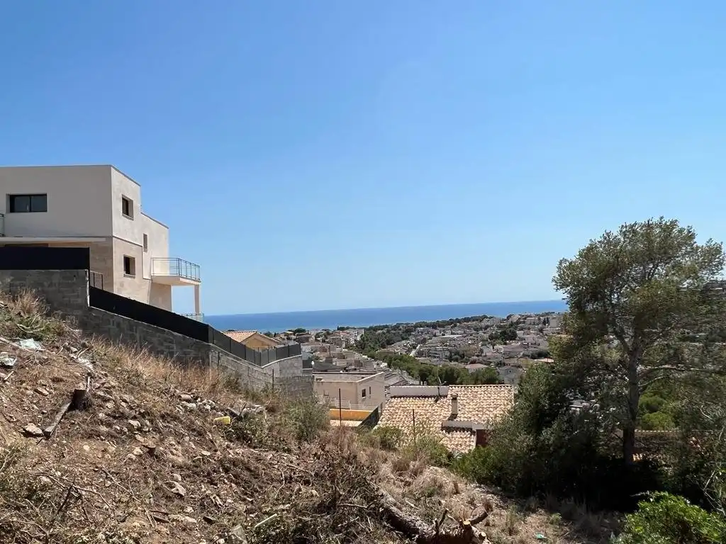 Wohnbaugrundstück zum Verkauf in Segur de Calafell