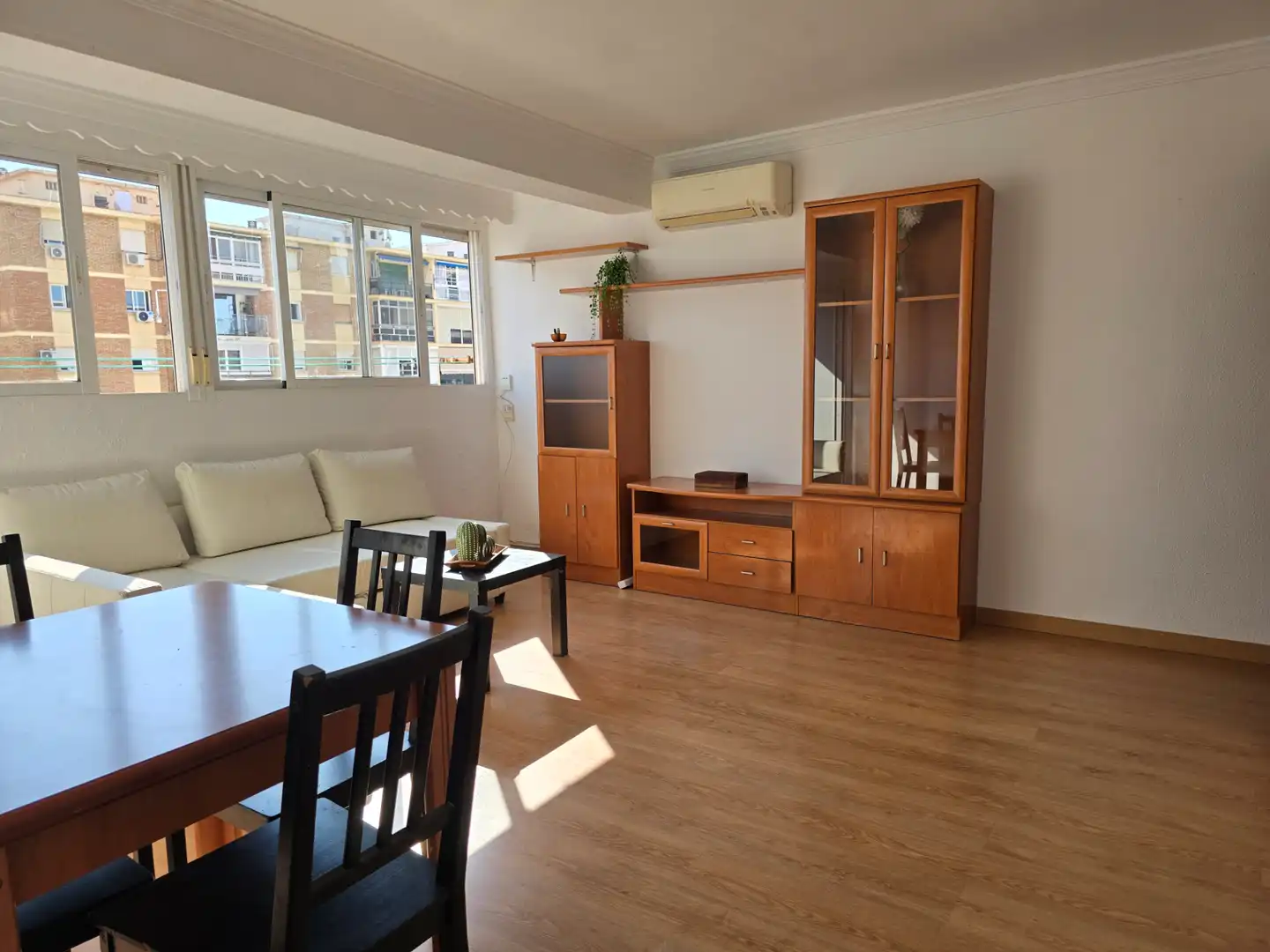 Sala d'estar de Pis en venda en Málaga amb Aire condicionat, Moblat i Forn