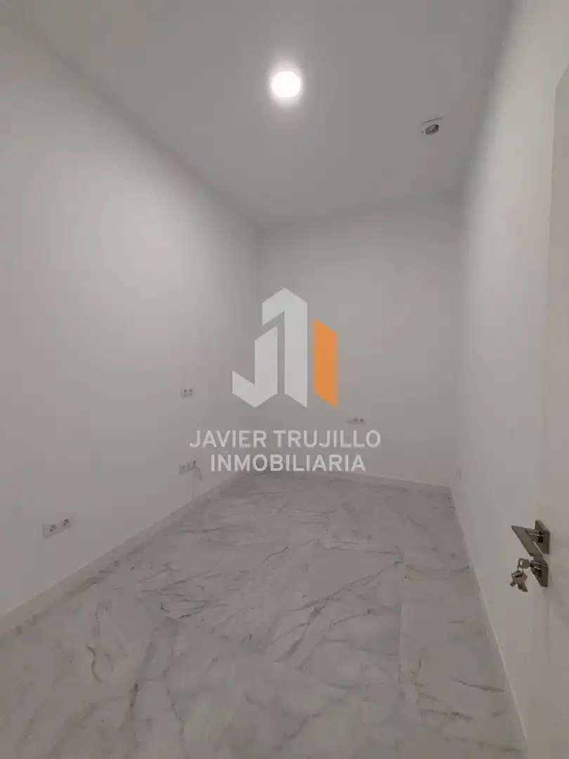 Geschaftsraum zur Miete in Torre del Mar