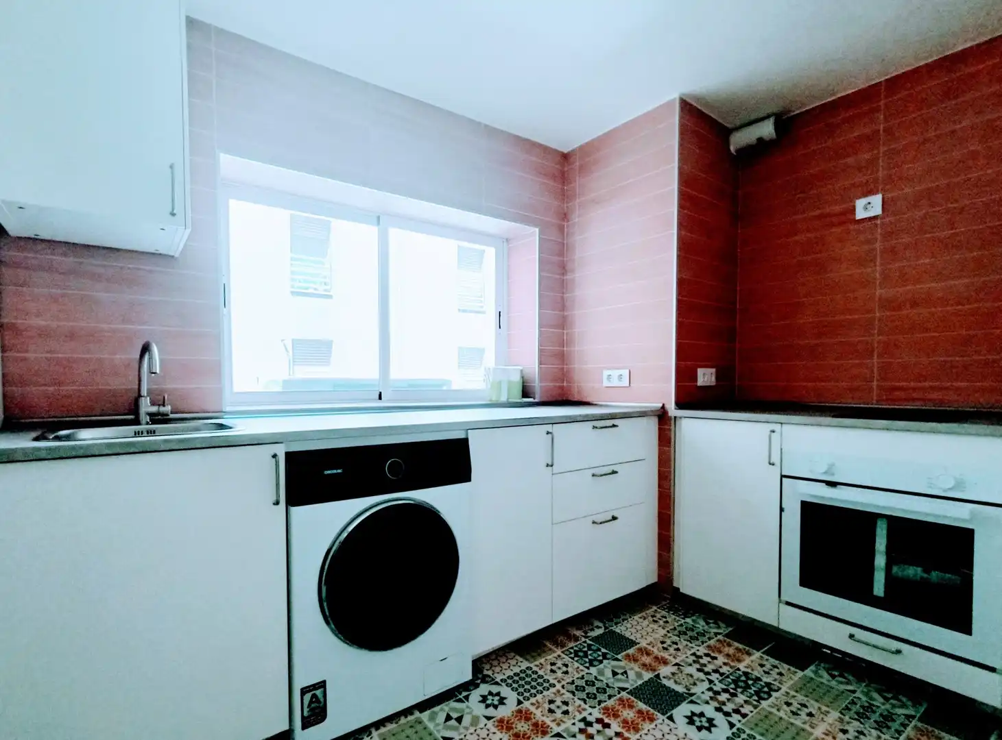 Cocina de Piso de alquiler en Madrid con Aire acondicionado, Terraza y Amueblado