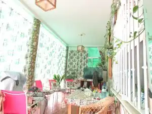 Sala d'estar de Casa o xalet en venda en Dos Hermanas amb Aire condicionat, Jardí privat i Terrassa
