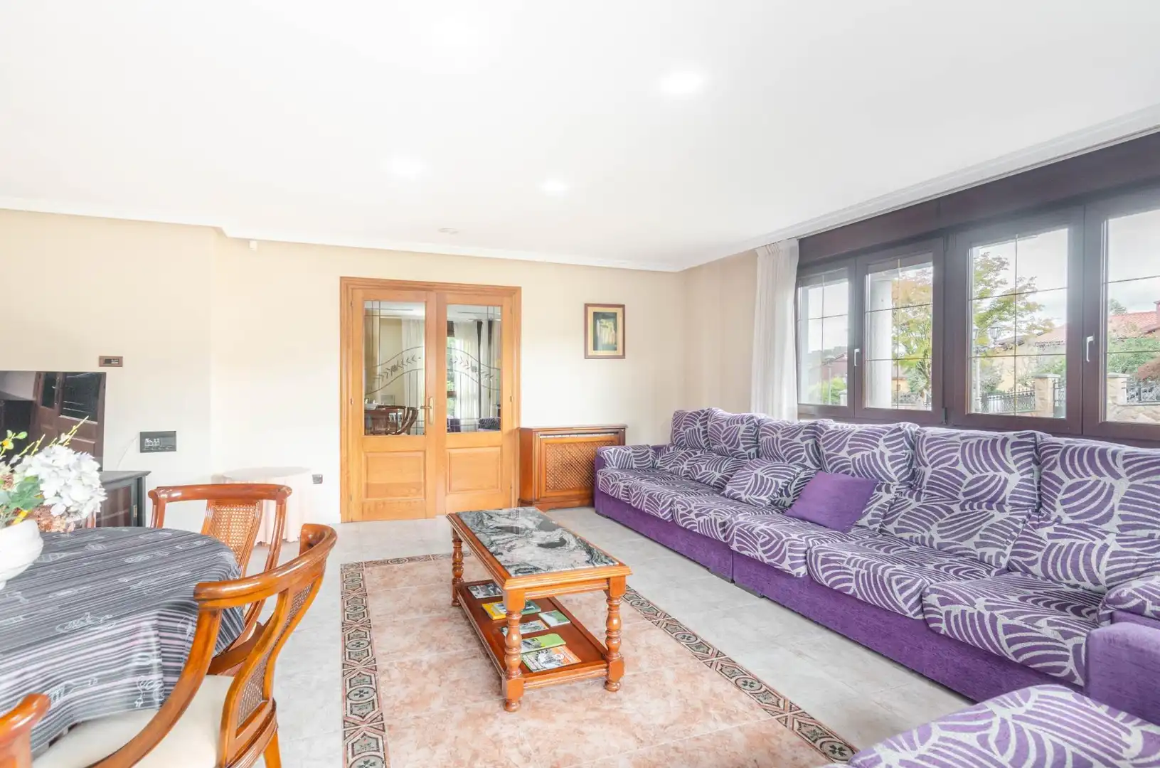 Sala de estar de Casa o chalet en venta en Piloña con Calefacción, Jardín privado y Parquet