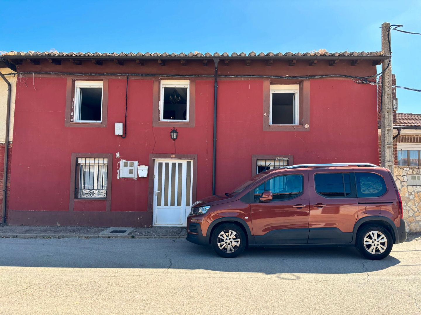 Vista exterior de Casa o xalet en venda en Arenillas de Riopisuerga amb Calefacció, Jardí privat i Traster