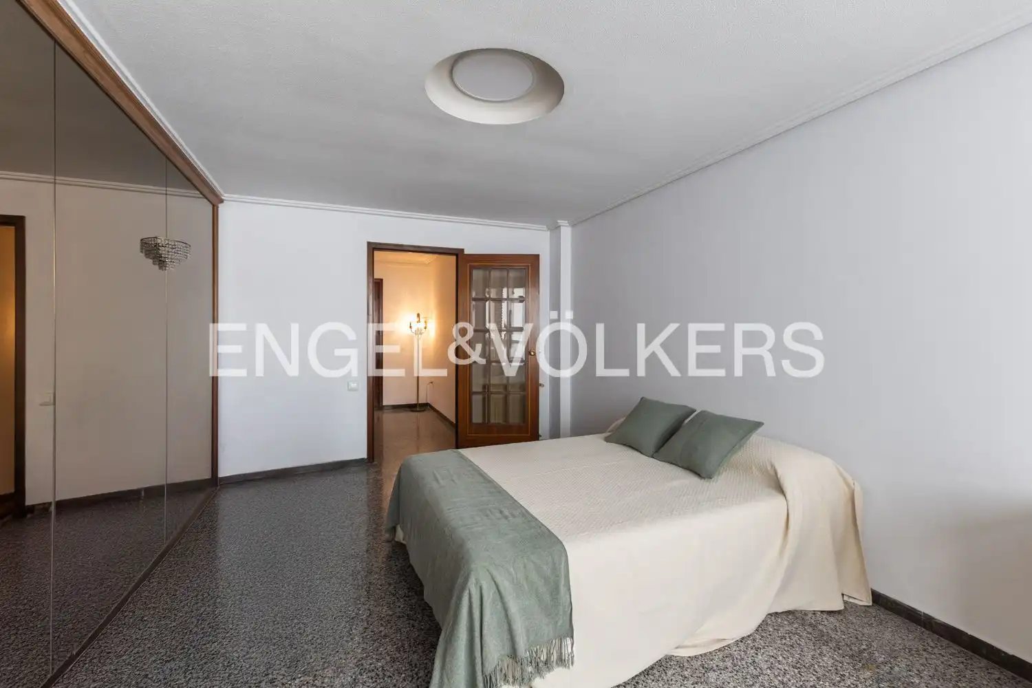 Habitación de Piso en venta en Valencia con Aire acondicionado, Calefacción y Balcón