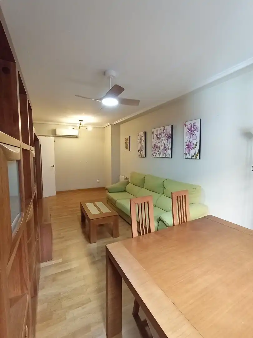 Living room of Flat for rent in Parla  with Air Conditioner, Heating and Storage room
