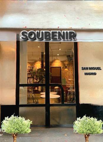 Local comercial en Alquiler en Sol