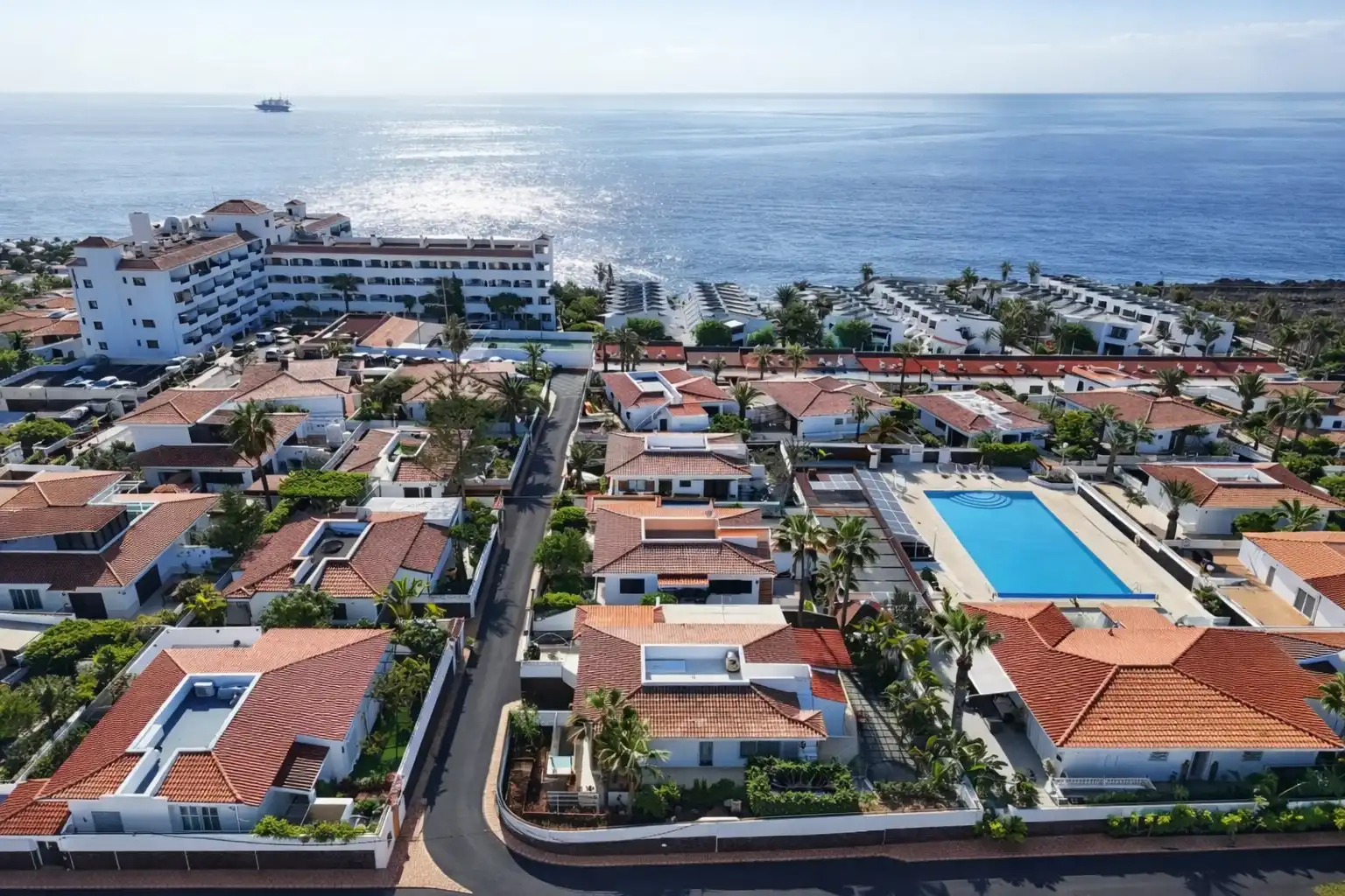 Vista exterior de Casa o chalet en venta en Arona con Jardín privado, Terraza y Amueblado