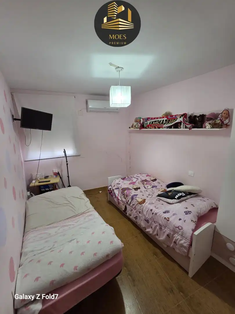 Dormitori de Casa o xalet en venda en Jaén amb Aire condicionat, Calefacció i Terrassa