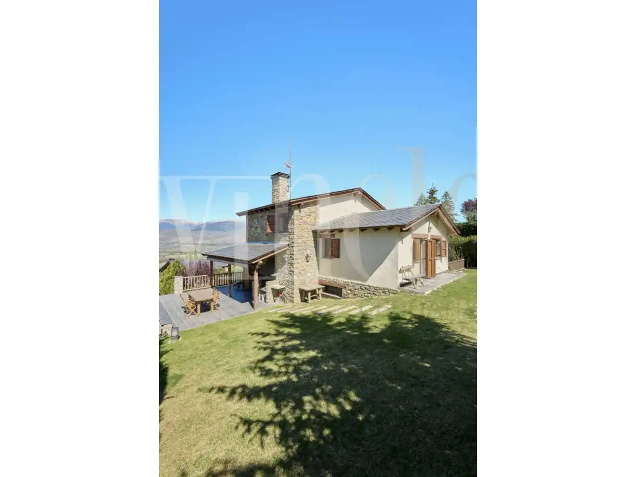 Houses for rent in Calle ESCOMELLES, Fontanals de Cerdanya