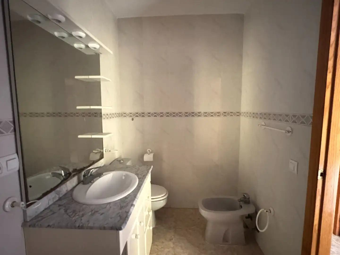 Badezimmer von Einfamilien-Reihenhaus zum Verkauf in Almería