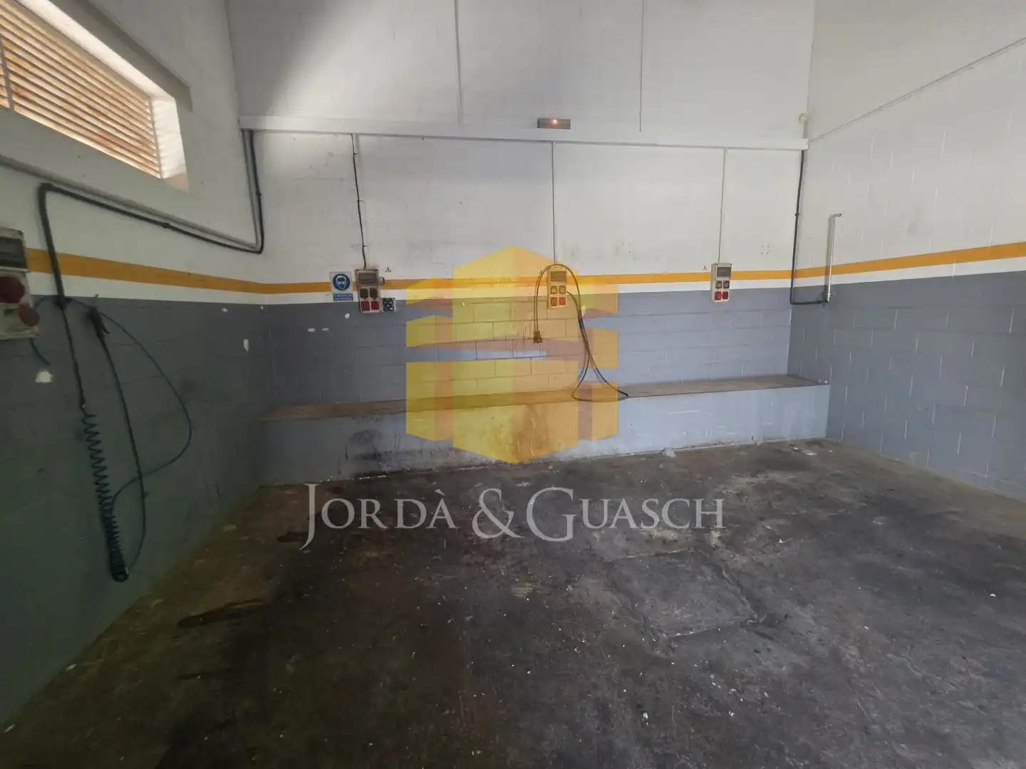 Nave industrial en venta en Carrer de València, 53, Ca n'Oriol