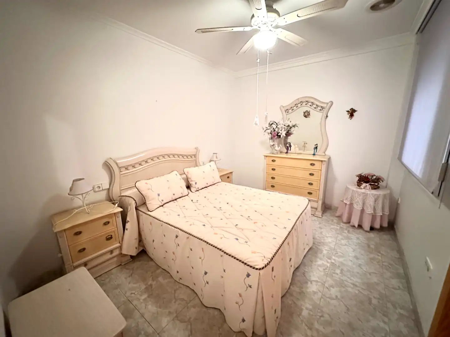 Schlafzimmer von Wohnungen zum Verkauf in Torrevieja mit Klimaanlage, Heizung und Terrasse