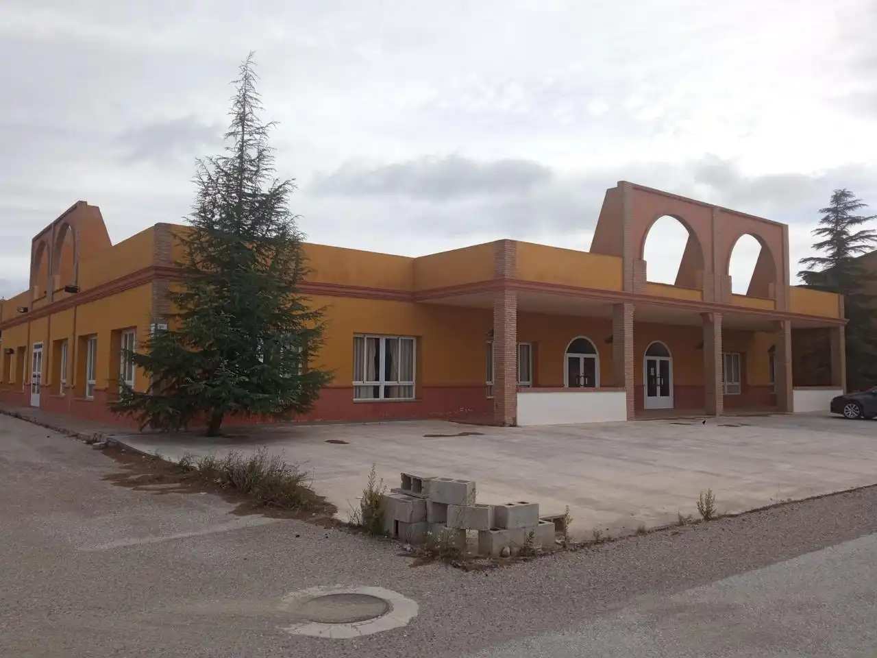 Vista exterior de Local en venda en Alcóntar