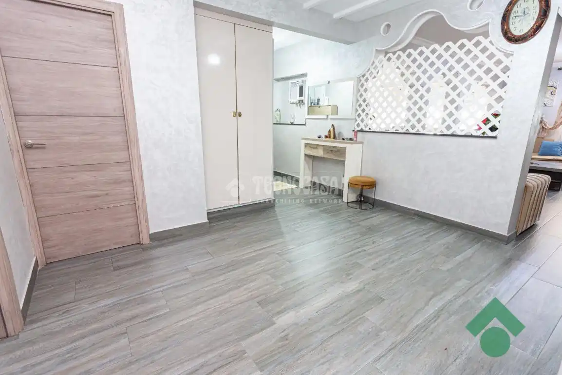 Flat for sale in Algeciras  with Terrace