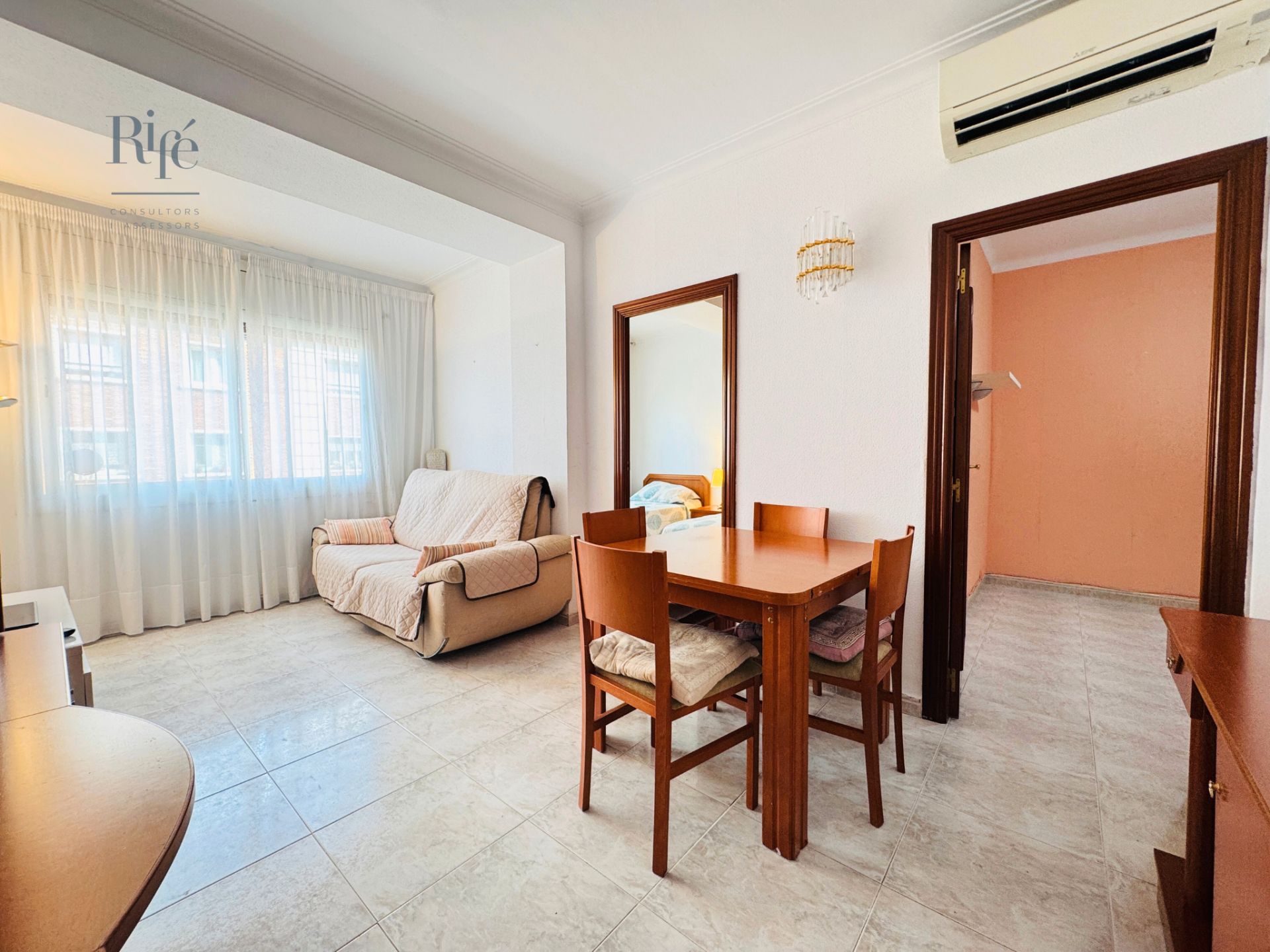 Bedroom of Flat for sale in  Barcelona Capital  with Air Conditioner, Furnished and Oven
