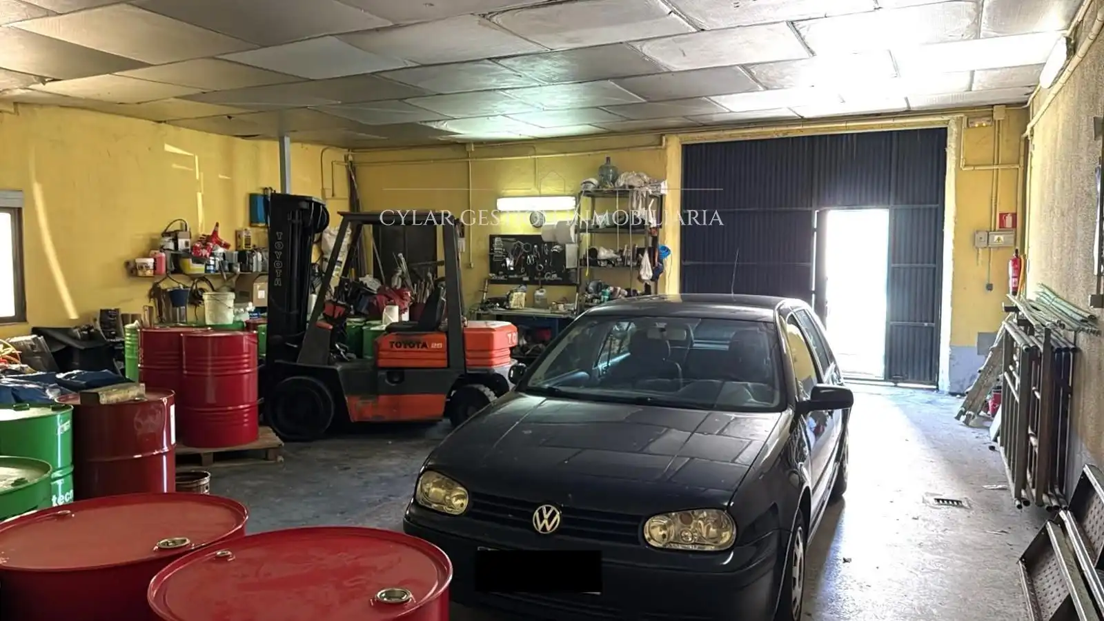 Industrial building for sale in Rubiera, imagen 2