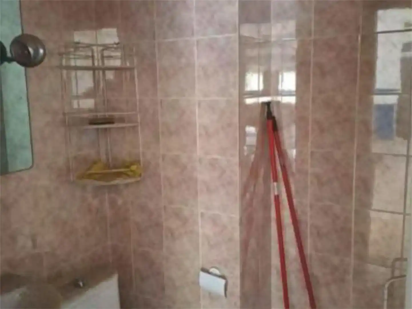 Badezimmer von Geschaftsraum zum Verkauf in Sevilla mit Klimaanlage
