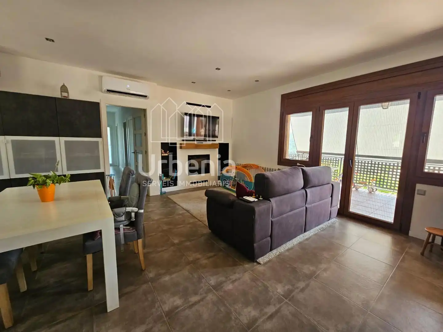 Sala de estar de Casa o chalet en venta en Tordera con Aire acondicionado, Calefacción y Terraza