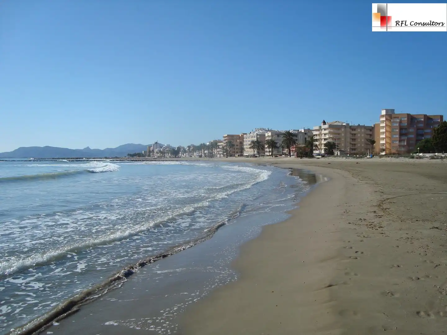 Vista exterior de Àtic de lloguer en Torreblanca amb Terrassa i Moblat