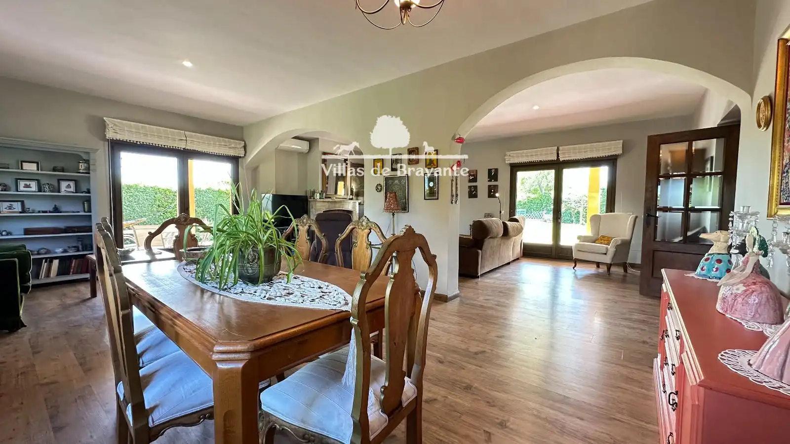 Dining room of Houses for sale in Villanueva de la Cañada  with Air Conditioner, Heating and Parquet flooring