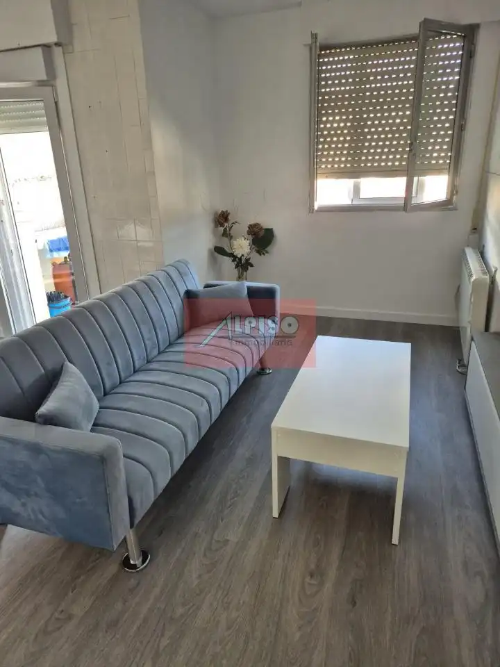 Sala de estar de Piso de alquiler en Ourense Capital  con Calefacción, Trastero y Amueblado