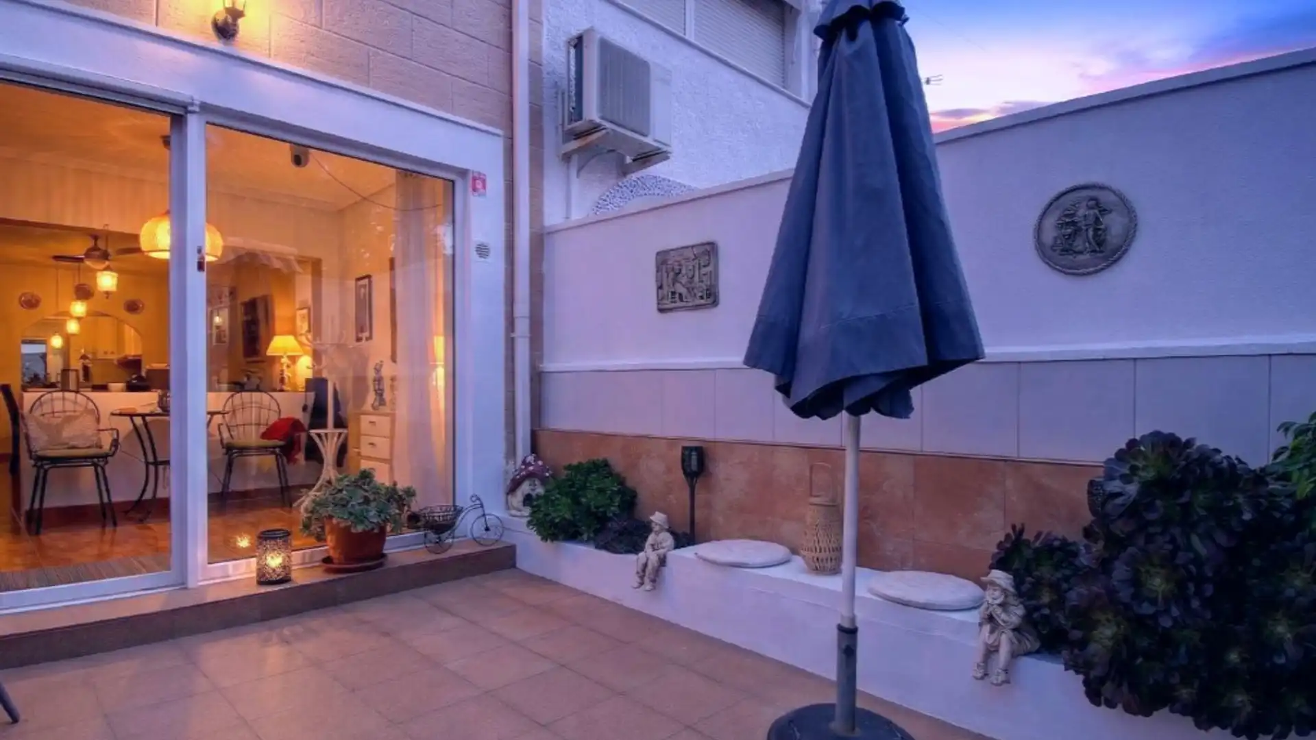 Terrace of Single-family semi-detached for sale in Torrevieja  with Air Conditioner, Private garden and Terrace