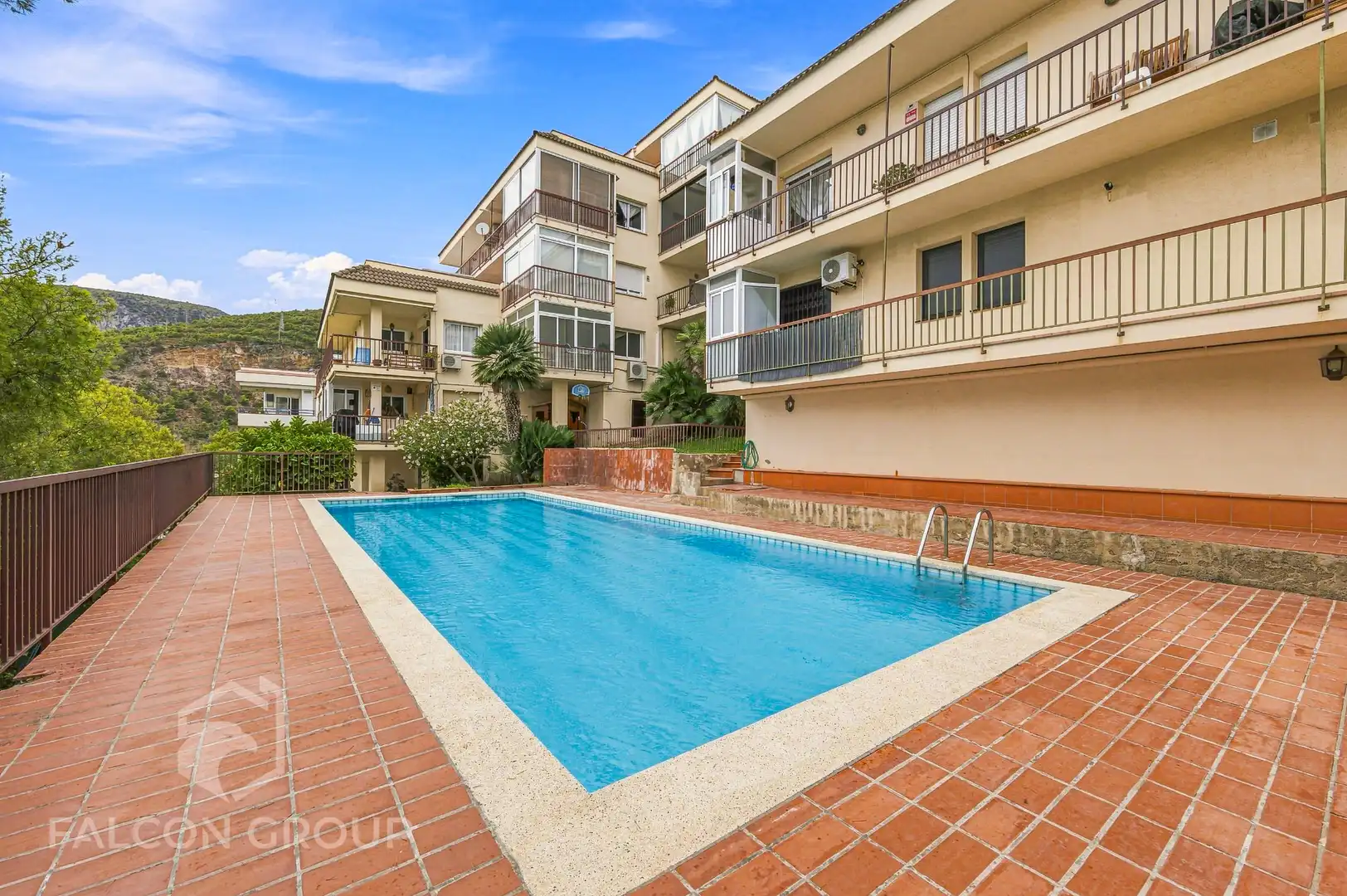 Swimming pool of Flat for sale in Sitges  with Terrace, Swimming Pool and Balcony