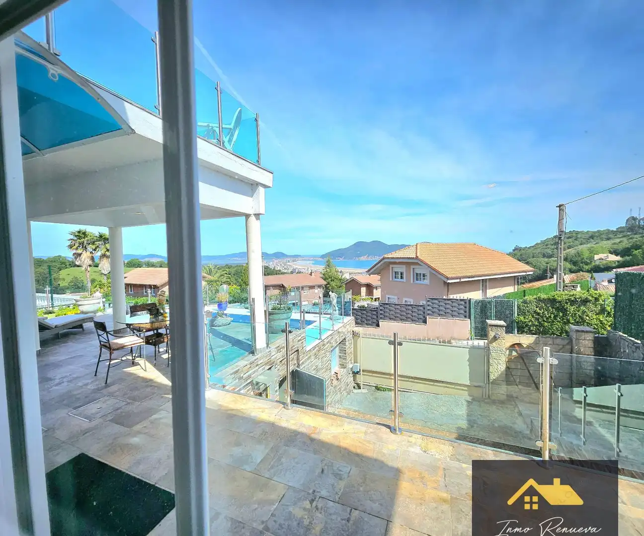 Piscina de Casa o chalet en venta en Limpias, Cantabria