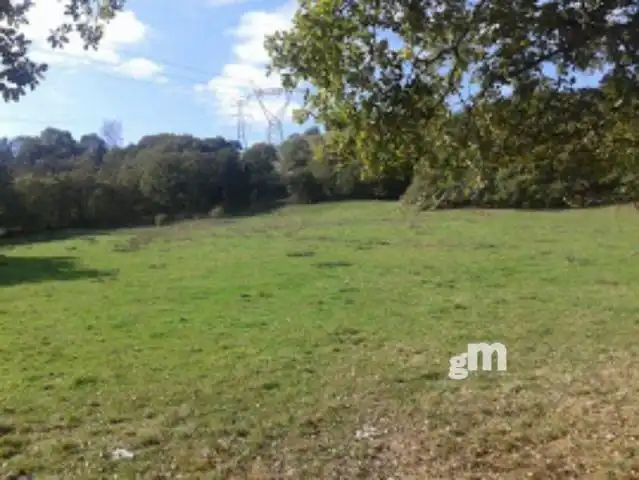 Finca rústica en venta en Parres