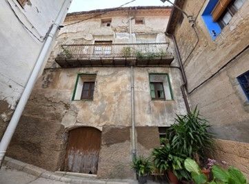 Exterior view of Building for sale in Castillonroy