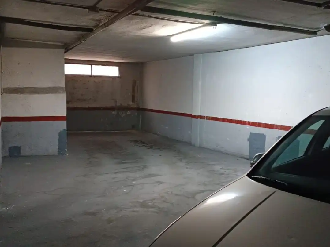 Parking of Garage for rent in Leganés
