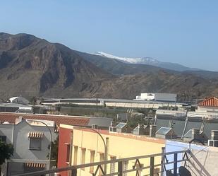 Vista exterior de Pis en venda en Berja amb Terrassa