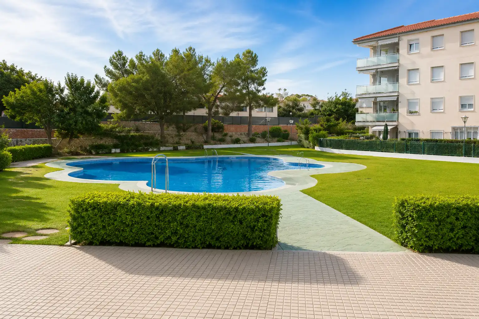 Swimming pool of Flat for sale in Salou  with Air Conditioner, Heating and Terrace