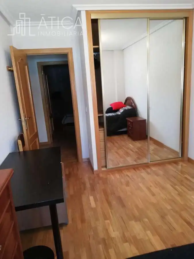 Bedroom of Flat for rent in Salamanca  with Heating, Furnished and Community pool