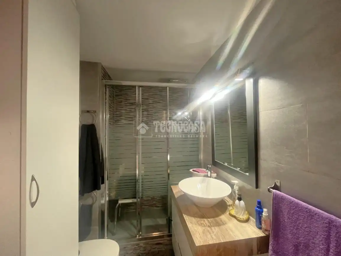 Badezimmer von Wohnung zum Verkauf in Parla mit Heizung