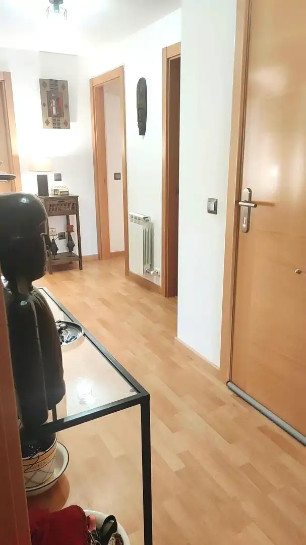 Piso en venta en Garrafe de Torío con Calefacción, Parquet y Alarma