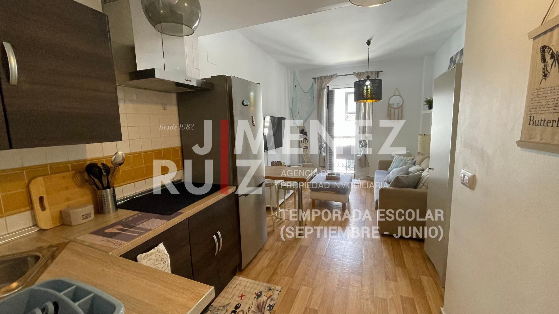 Cocina de Piso de alquiler en El Puerto de Santa María con Amueblado