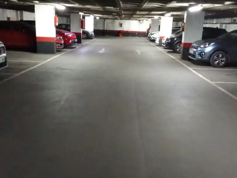 Parking de Garaje de alquiler en Alcobendas con Alarma