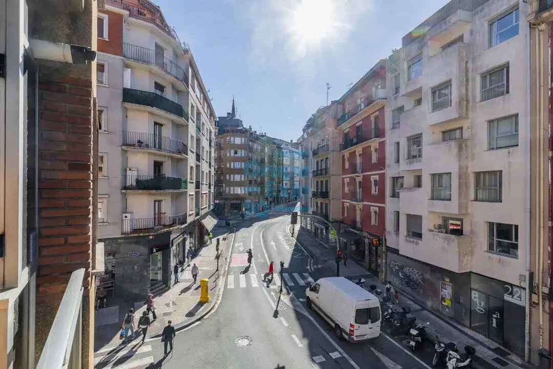 Vista exterior de Piso en venta en Donostia - San Sebastián  con Calefacción y Balcón