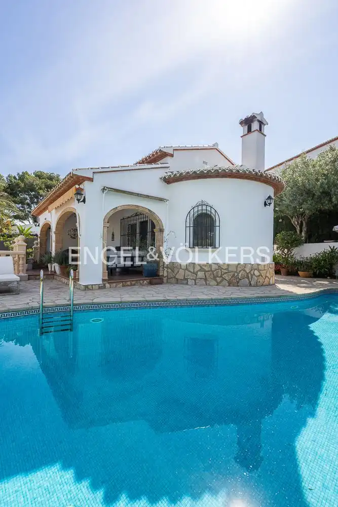 Piscina de Finca rústica en venda en Jávea / Xàbia amb Aire condicionat, Calefacció i Jardí privat