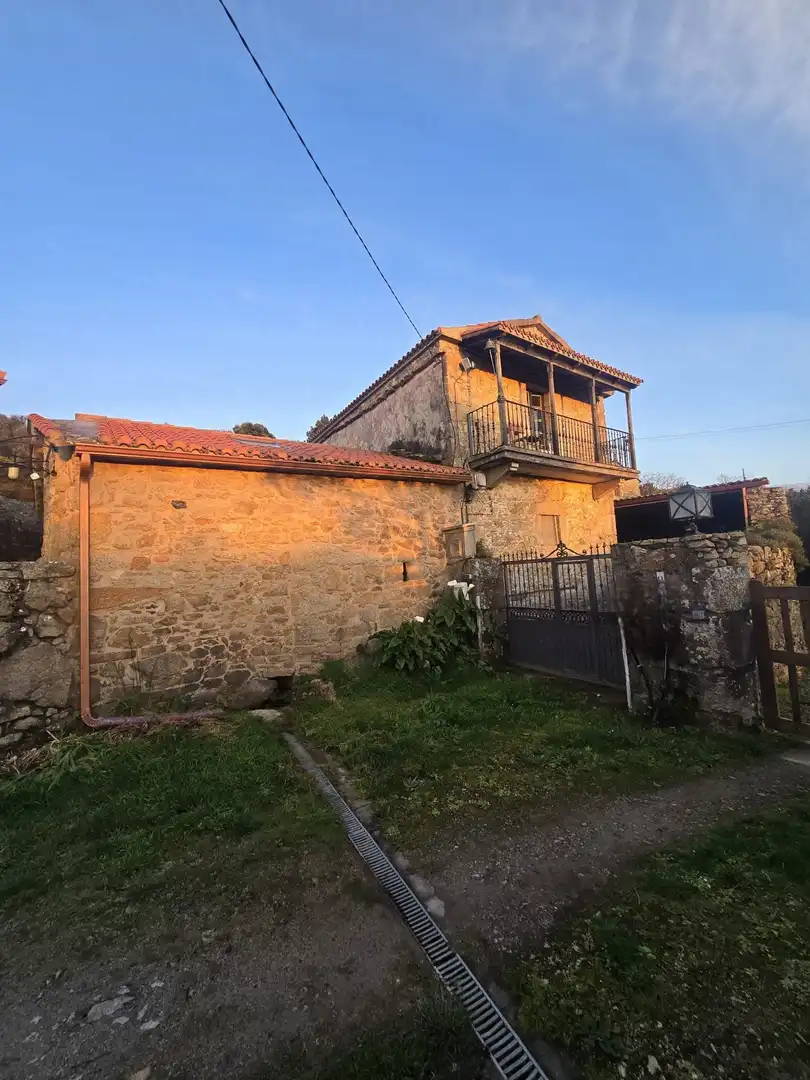 Vista exterior de Finca rústica en venda en Ferrol amb Terrassa i Traster