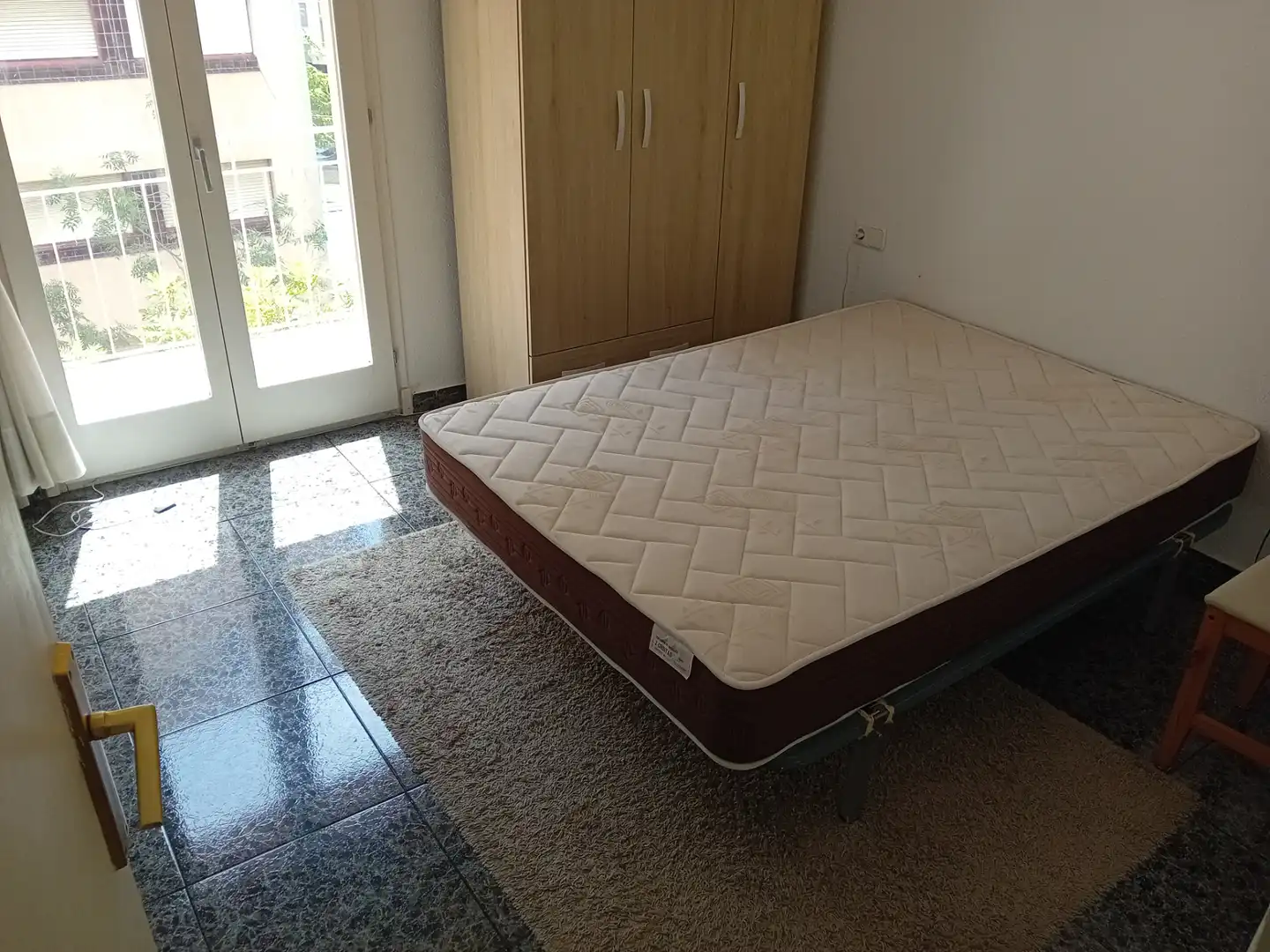 Bedroom of Flat for sale in Girona  with Air Conditioner, Heating and Terrace