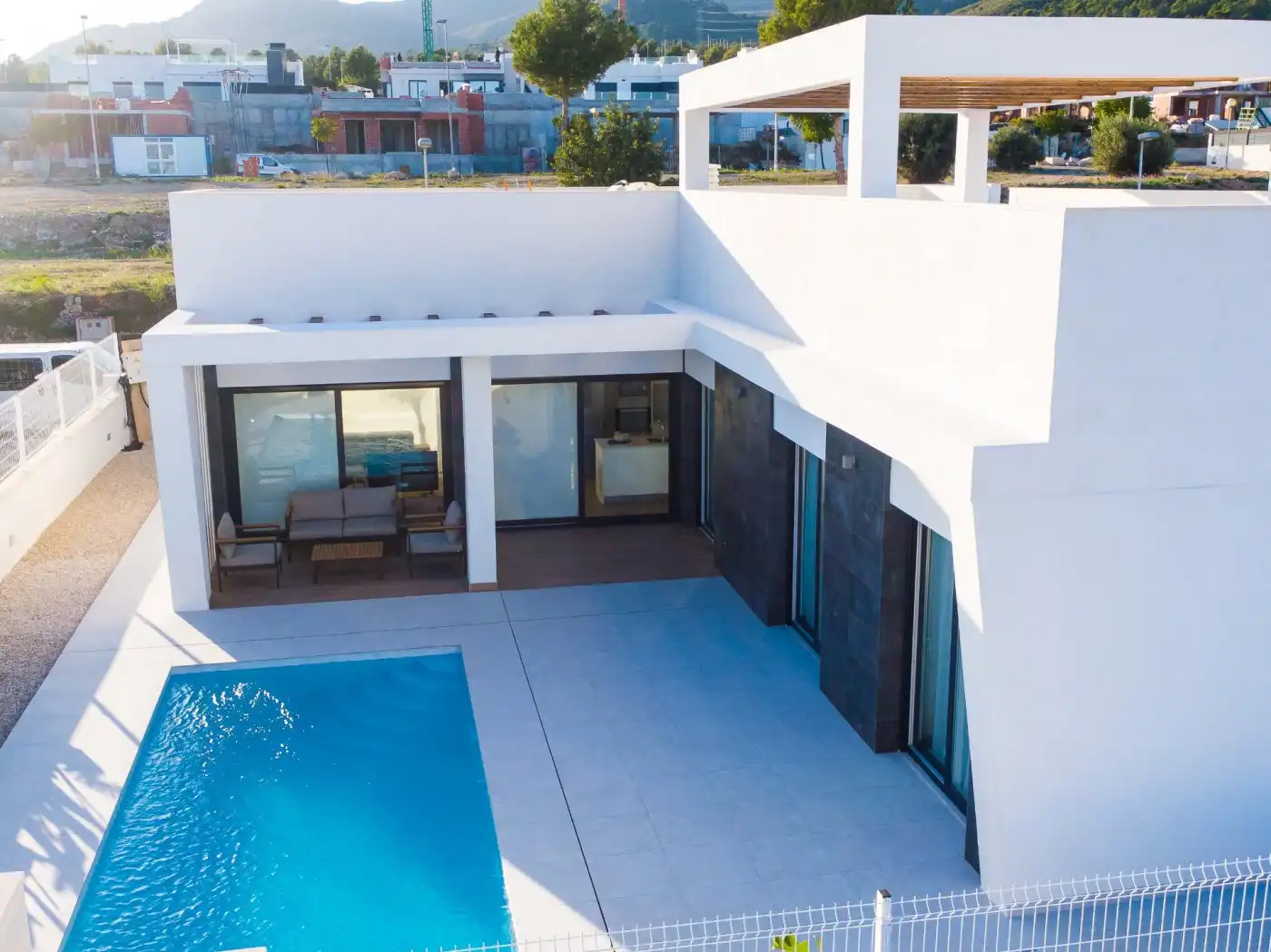 Chalet con piscina en venta en Calle paris, imagen 4