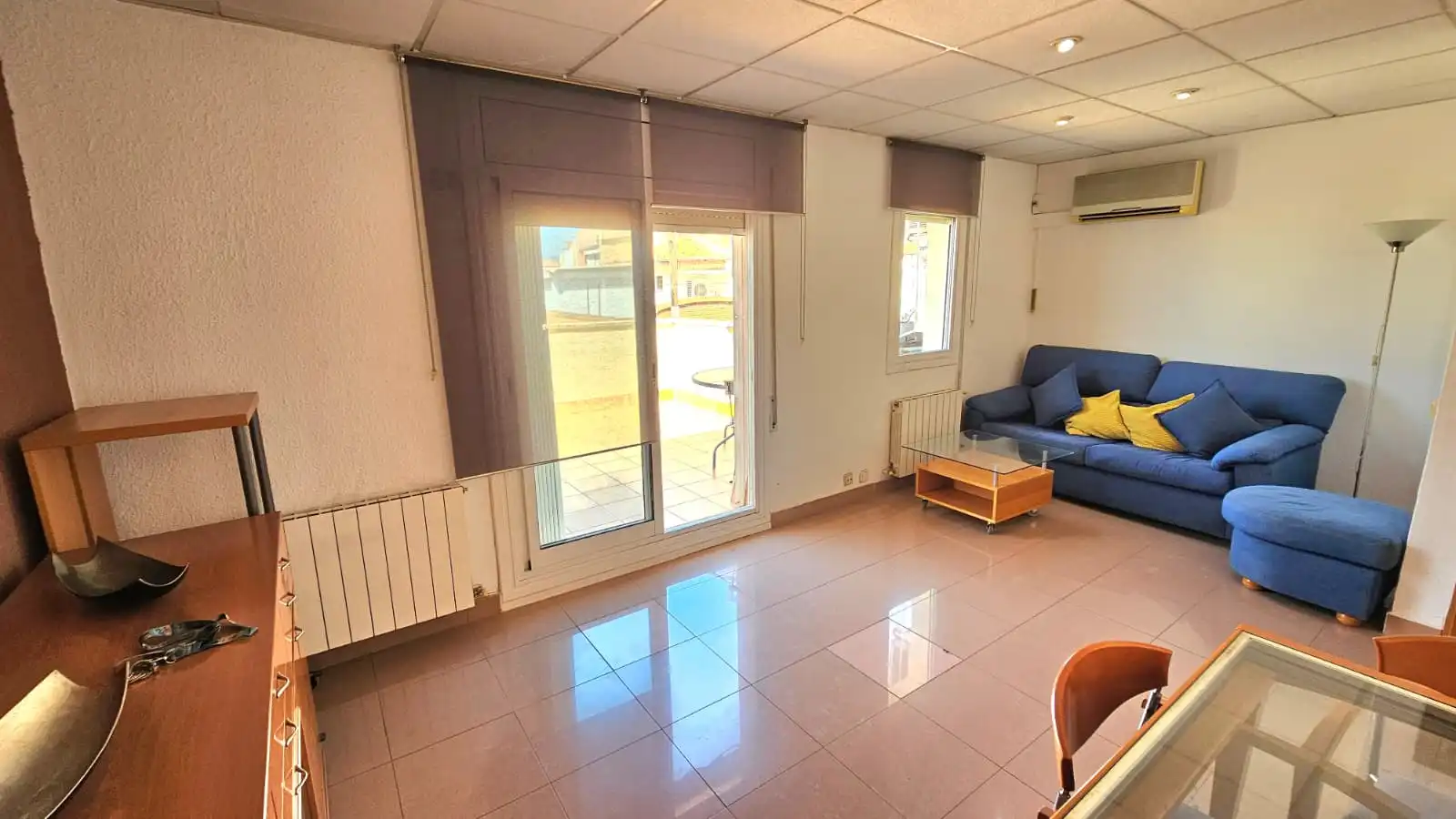 Ático en venta en Cornellà de Llobregat con Aire acondicionado, Calefacción y Terraza